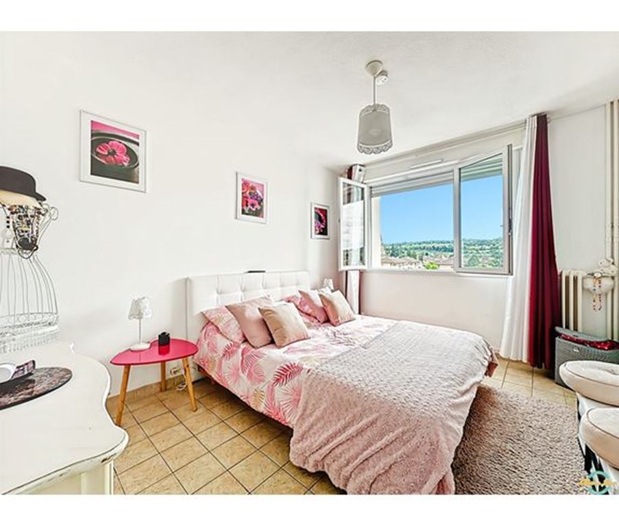 Appartement T3 LA TOUR DU PIN (38110) Maison LEON