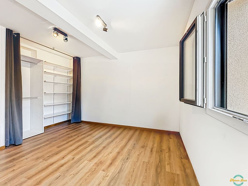 Appartement T3 FOUR (38080) Maison LEON