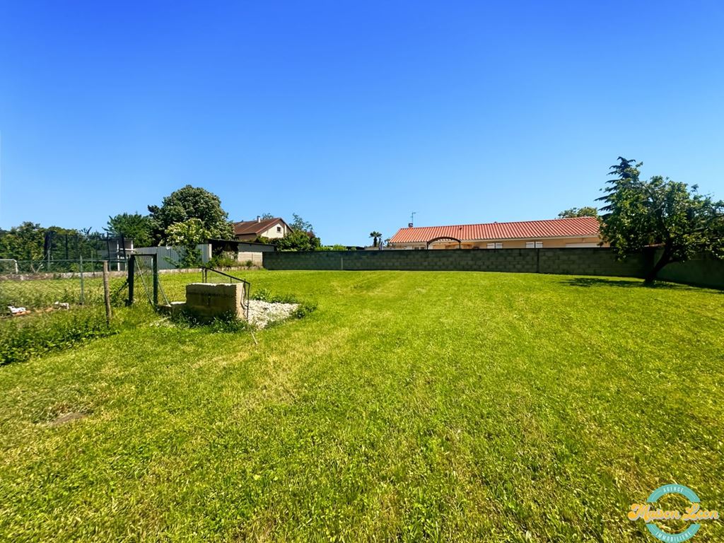 Terrain FRONTONAS (38290) Maison LEON