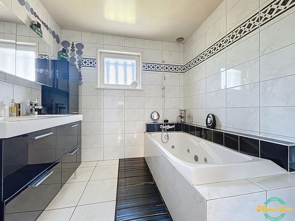 Maison MARDORE (69240) Maison LEON