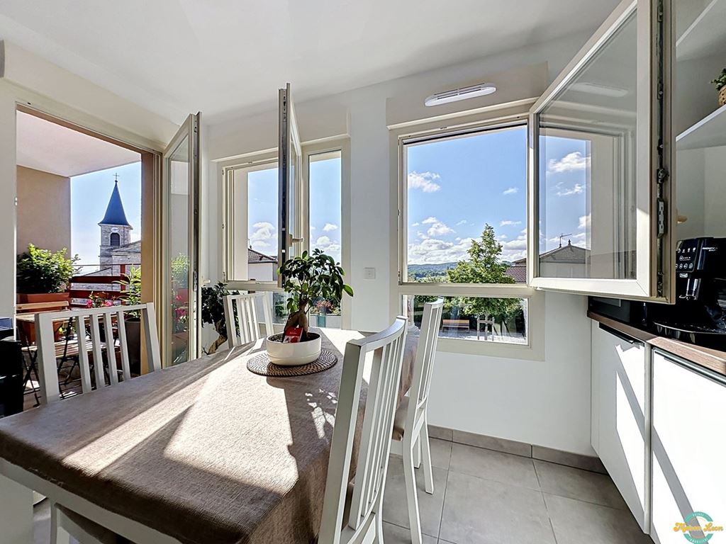 Appartement T3 ROCHE (38090) Maison LEON