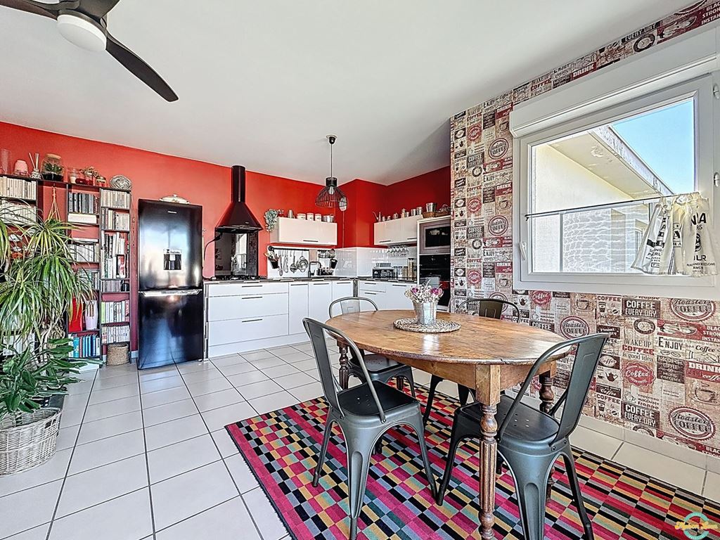 Appartement T2 L'ISLE D'ABEAU (38080) Maison LEON