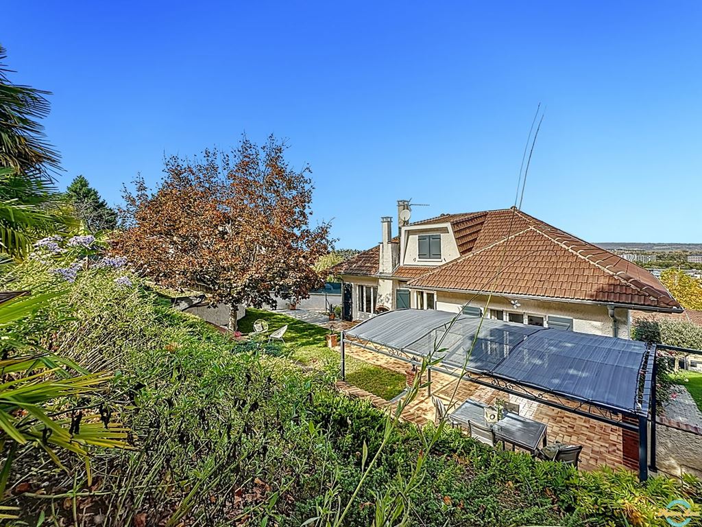 Maison DOMARIN (38300) Maison LEON