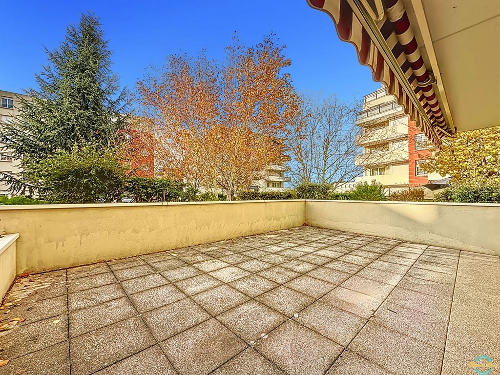 Appartement T2 BOURGOIN JALLIEU (38300) Maison LEON