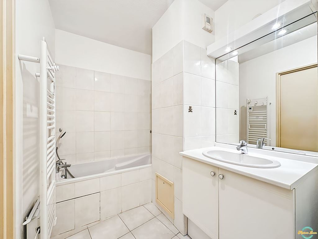 Appartement T2 BOURGOIN JALLIEU (38300) Maison LEON