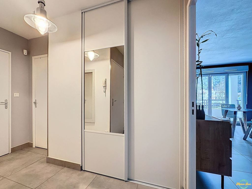 Appartement T2 BOURGOIN JALLIEU (38300) Maison LEON